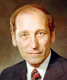 Ward, Doctor Ernest "D.E."